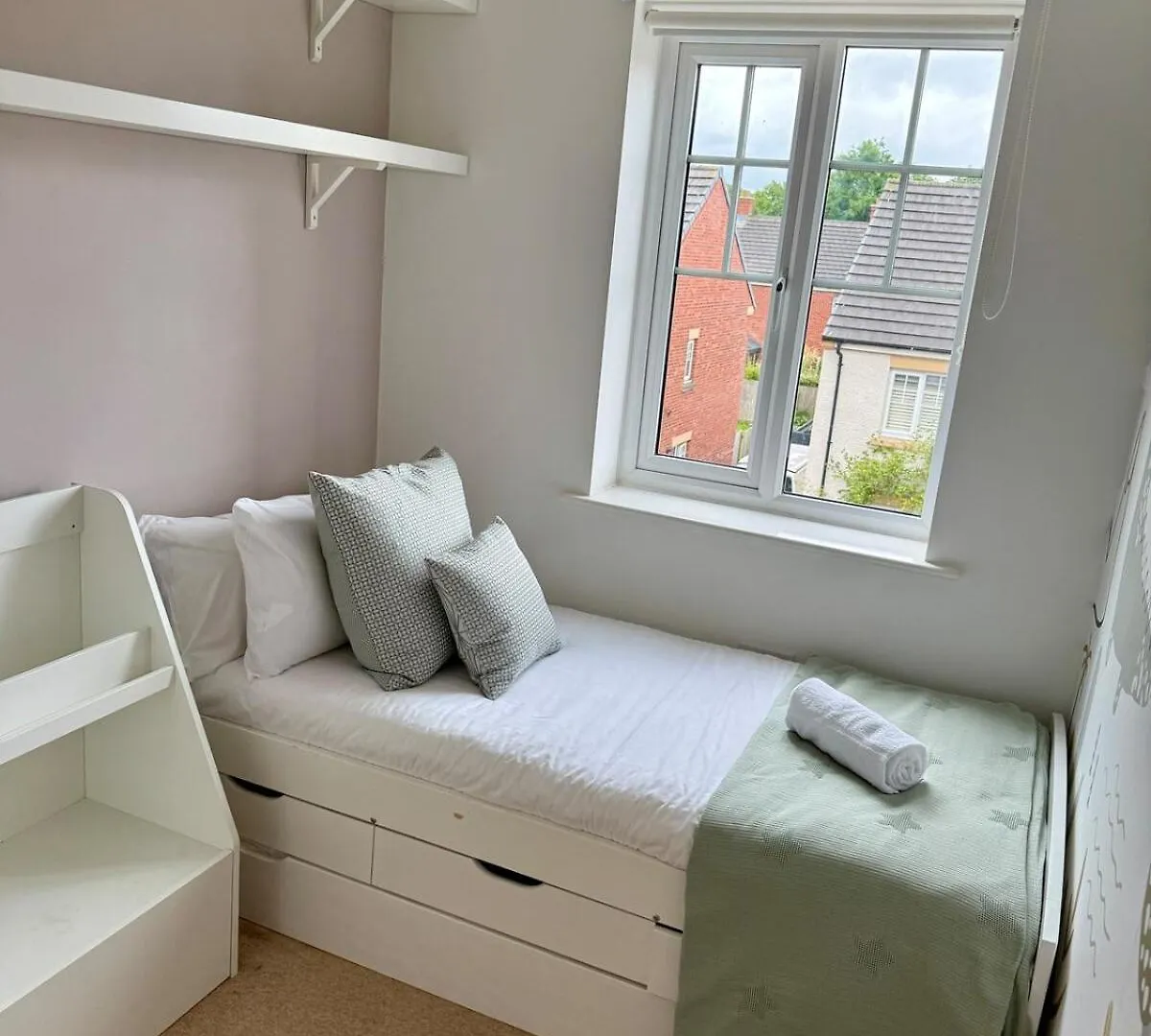 Stylish 3Br Cardiff Home Balcony, Garden, Free Parking And Ev Charging 0*,  영국