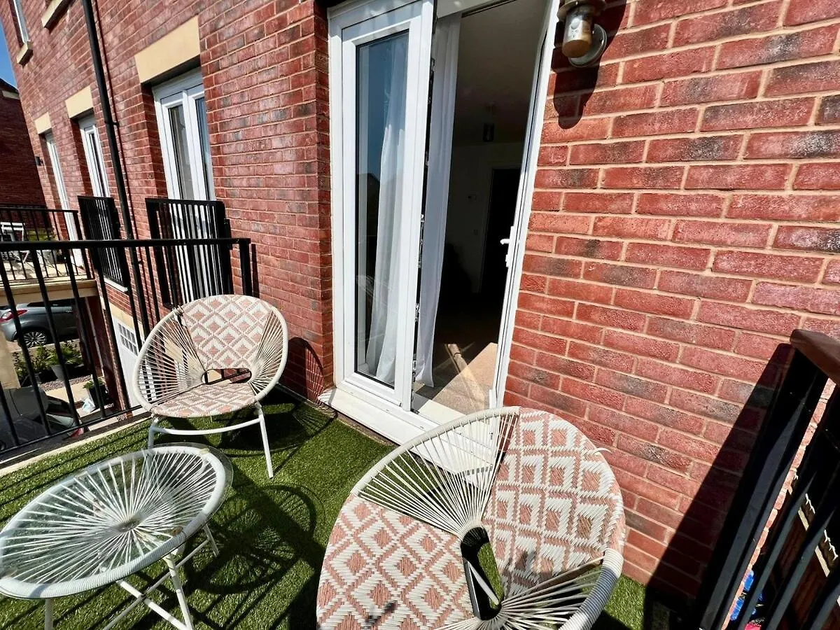 Stylish 3Br Cardiff Home Balcony, Garden, Free Parking And Ev Charging 영국